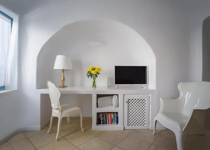 Hotel Above Blue Imerovigli (Santorini)