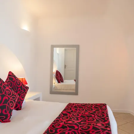 Above Blue Hotel 4*