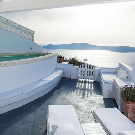 Otel Above Blue