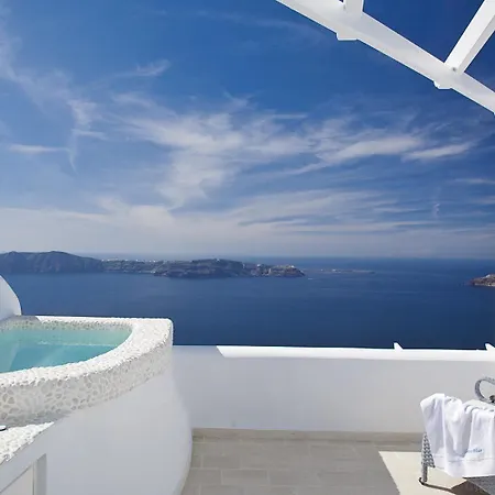 Above Blue 4* Imerovigli (Santorini)