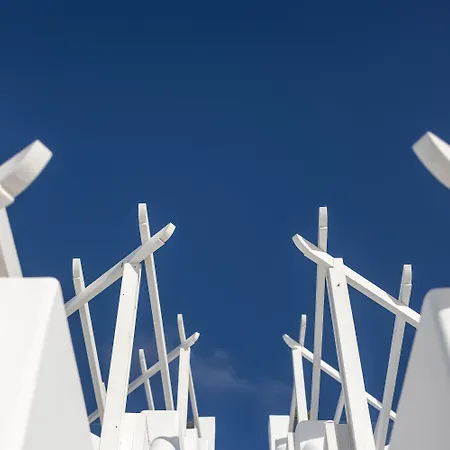 Above Blue Hotel Imerovigli (Santorini)