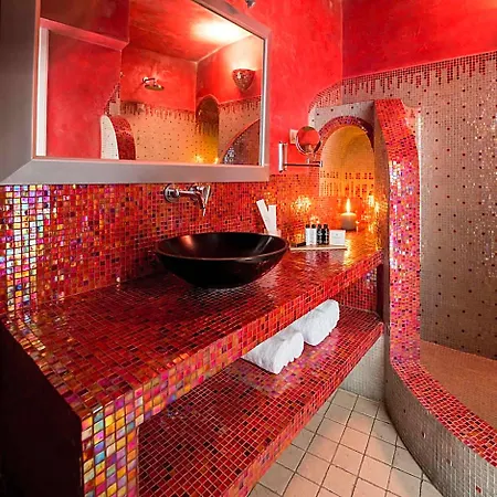 Hotel Above Blue 4*