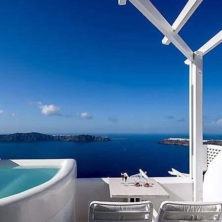 Hotel Above Blue