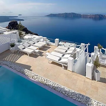 Above Blue 4* Imerovigli (Santorini)