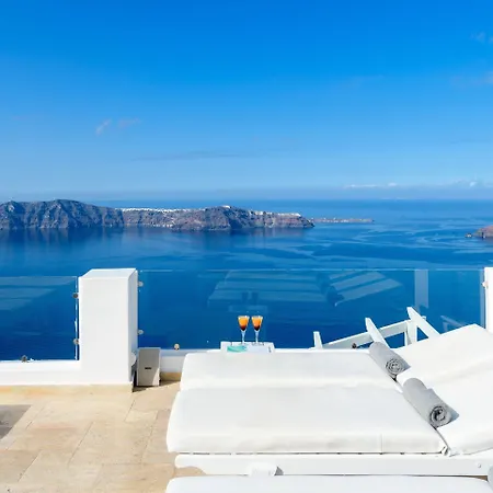 Hotel Above Blue