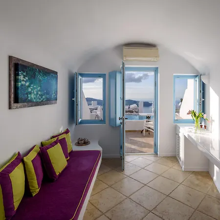 Hotel Above Blue 4*