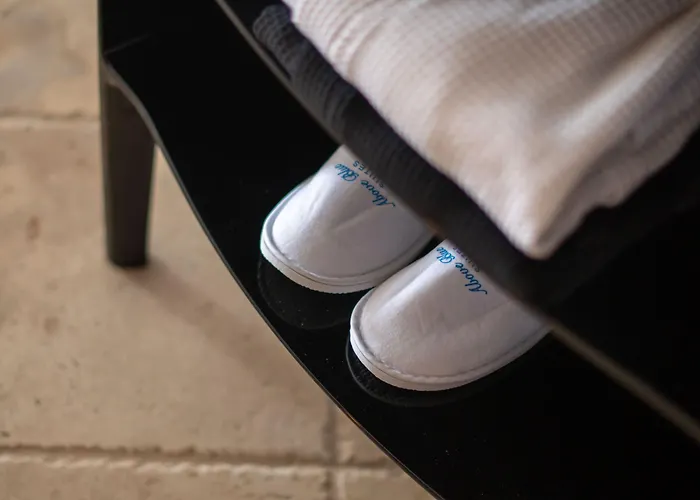 أجنحة أبوف بلو 4*