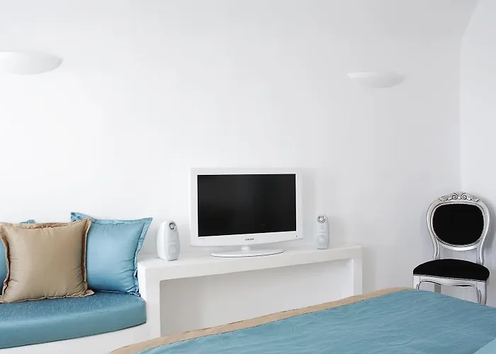 Above Blue 4* Imerovigli (Santorini)