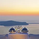 Above Blue Hotel