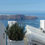 Hotel Above Blue 4*
