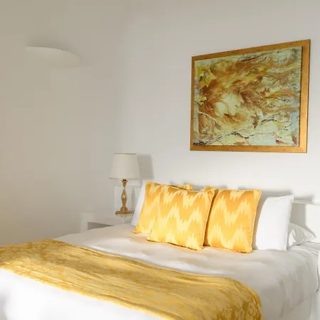 מלון Above Blue אימרוביגלי